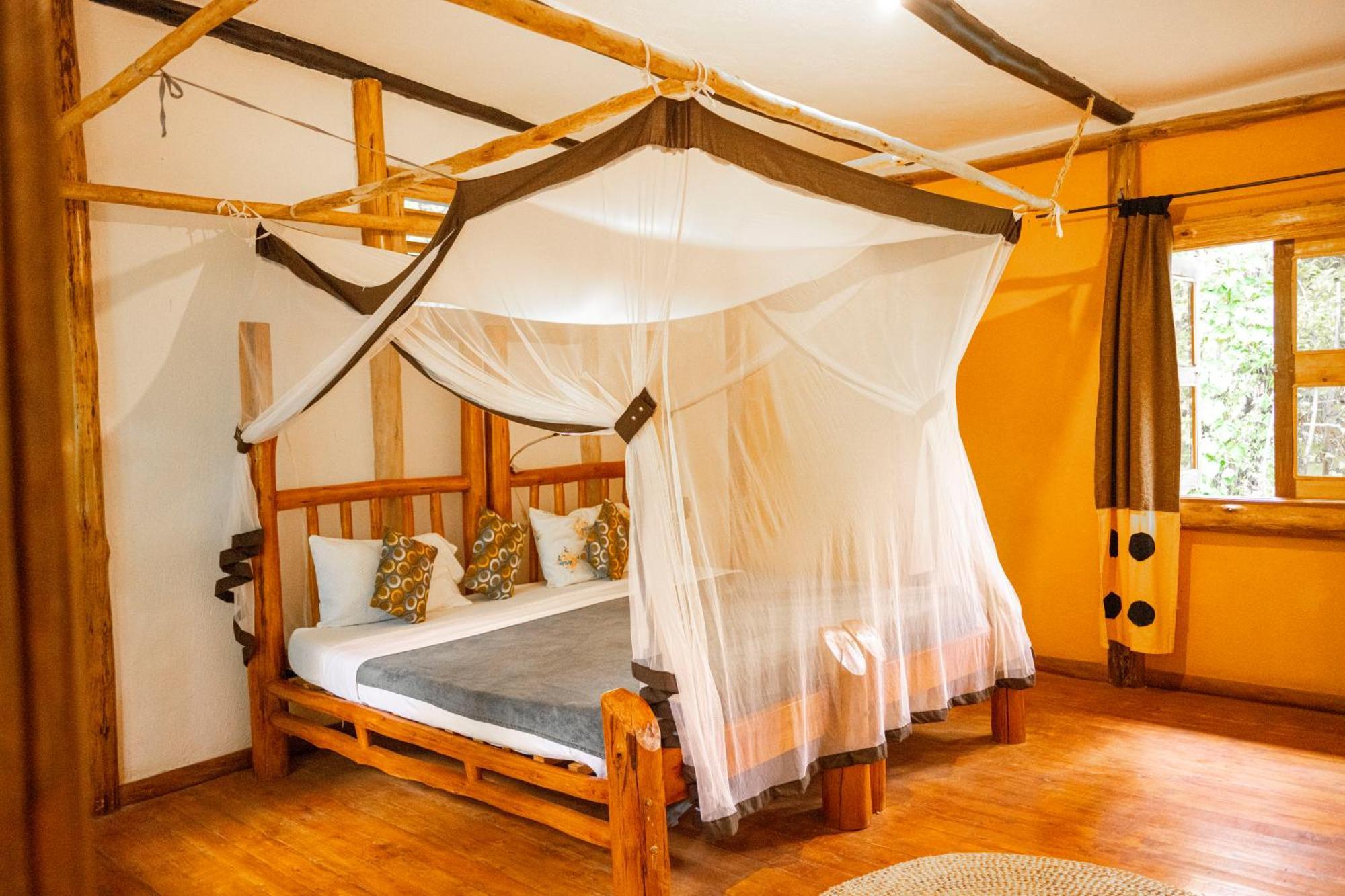 Tilapia Lodge *